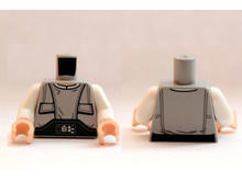 Plaatje in Gallery viewer laden, LEGO® Lijf met Motief Licht Blauwachtig Grijs 973pb1131c01