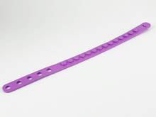 Plaatje in Gallery viewer laden, LEGO® onderdeel Armband voor mensen Medium Lavendel 67196