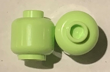 Plaatje in Gallery viewer laden, LEGO® los onderdeel Hoofd in kleur Geelachtig Groen 3626c