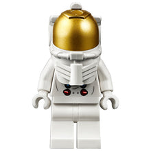 Plaatje in Gallery viewer laden, NASA Apollo 11 Astronaut - Mannetje met witte romp met NASA-logo en scheve glimlach